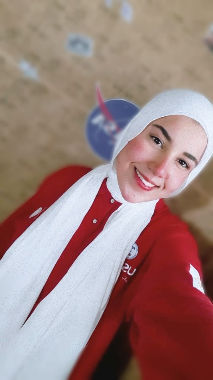 صورة المؤلف